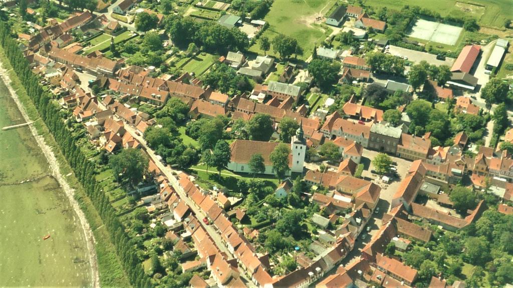 Andelen Guesthouse Ærøskøbing エクステリア 写真